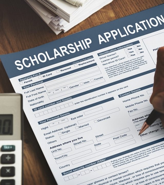 scholarship application form assistance 665x445